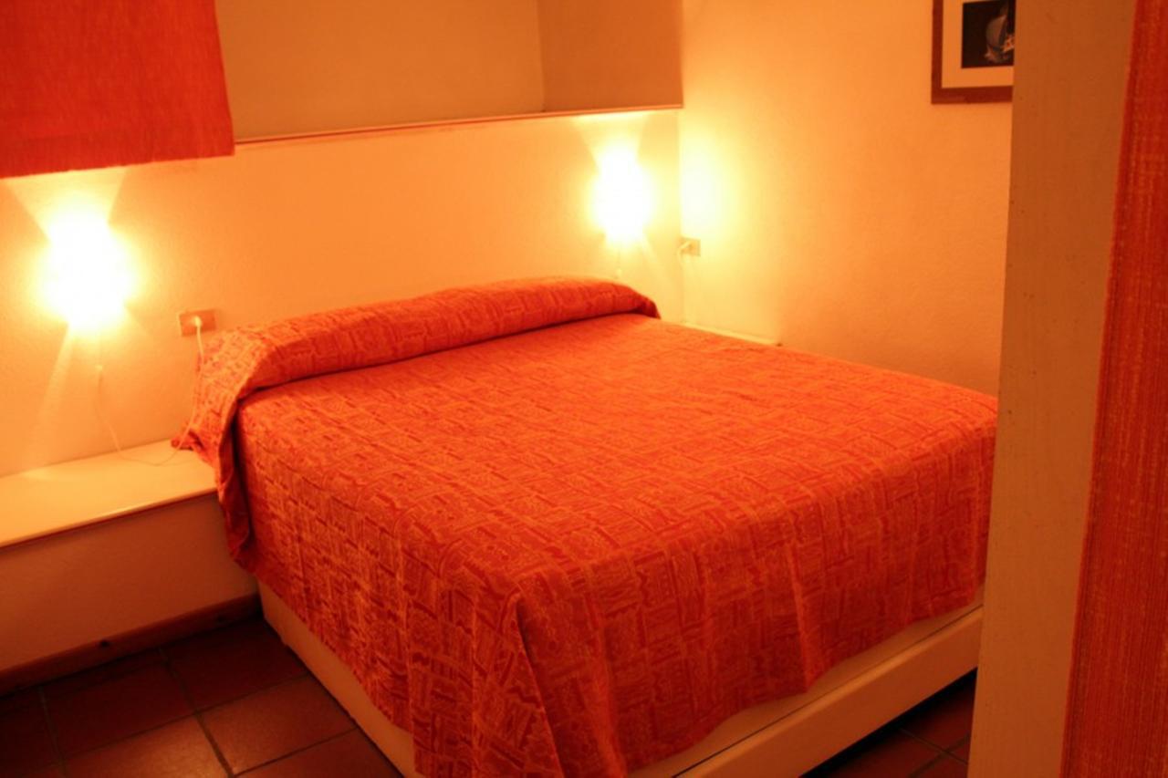 Residence Portolaconia Appartamenti Cannigione Δωμάτιο φωτογραφία
